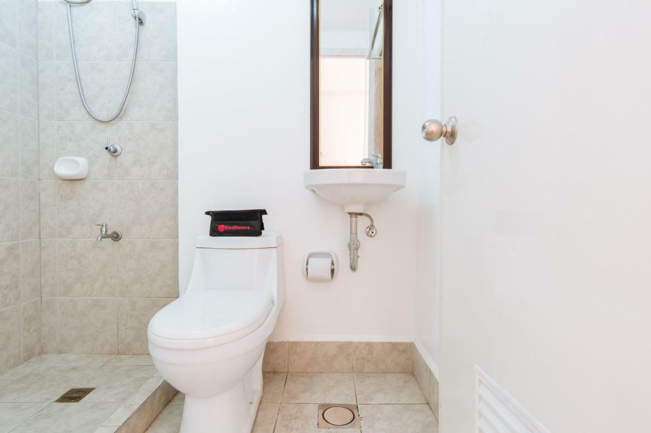 Reddoorz Premium @ Amaia Skies Avenida Манила Экстерьер фото